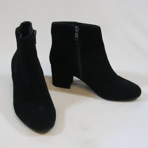 Steve Madden Shoes - Steve Madden Black Suede Ankle Booties Size 6